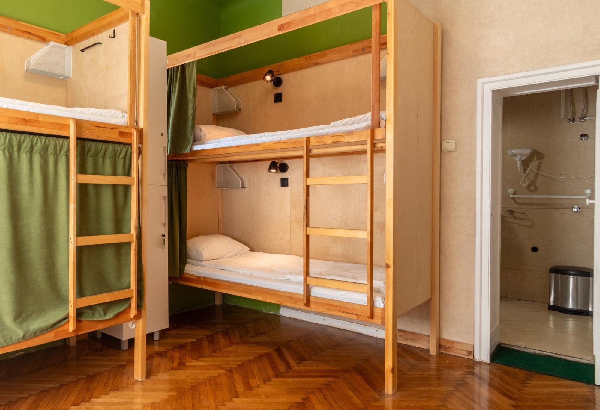 Cabbage Hostel เบลเกรด ภายนอก รูปภาพ