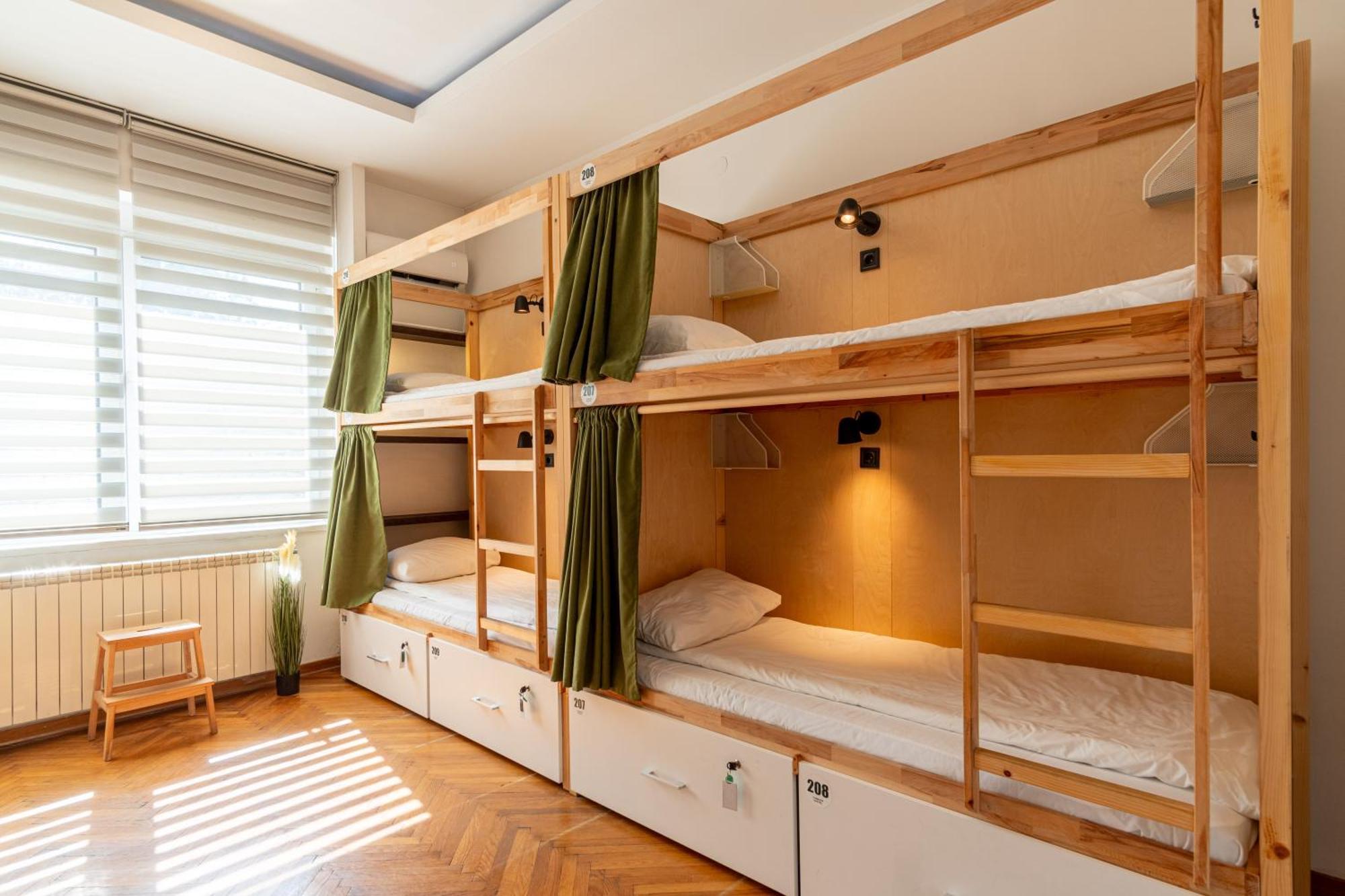 Cabbage Hostel เบลเกรด ภายนอก รูปภาพ