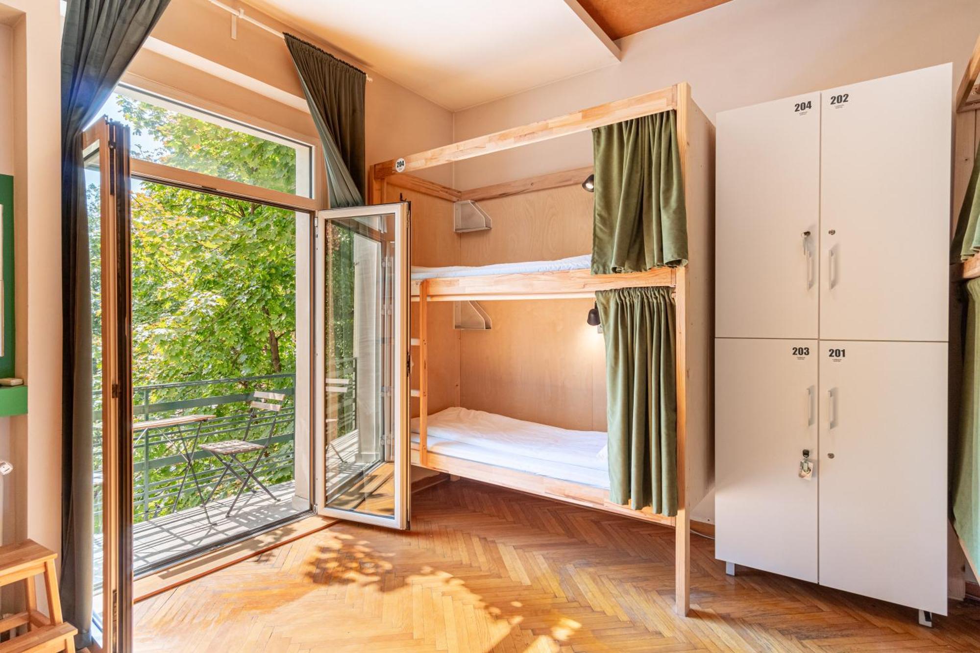 Cabbage Hostel เบลเกรด ภายนอก รูปภาพ