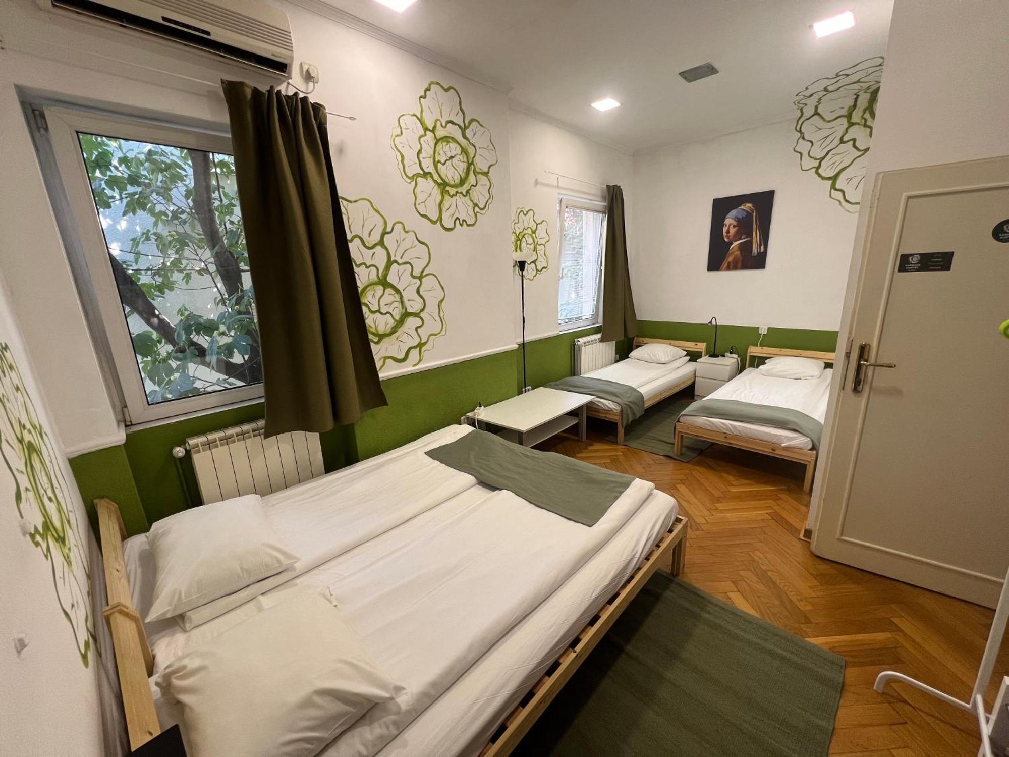 Cabbage Hostel เบลเกรด ภายนอก รูปภาพ