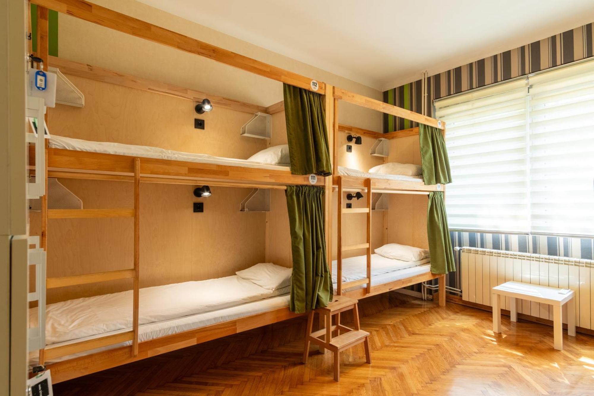 Cabbage Hostel เบลเกรด ภายนอก รูปภาพ