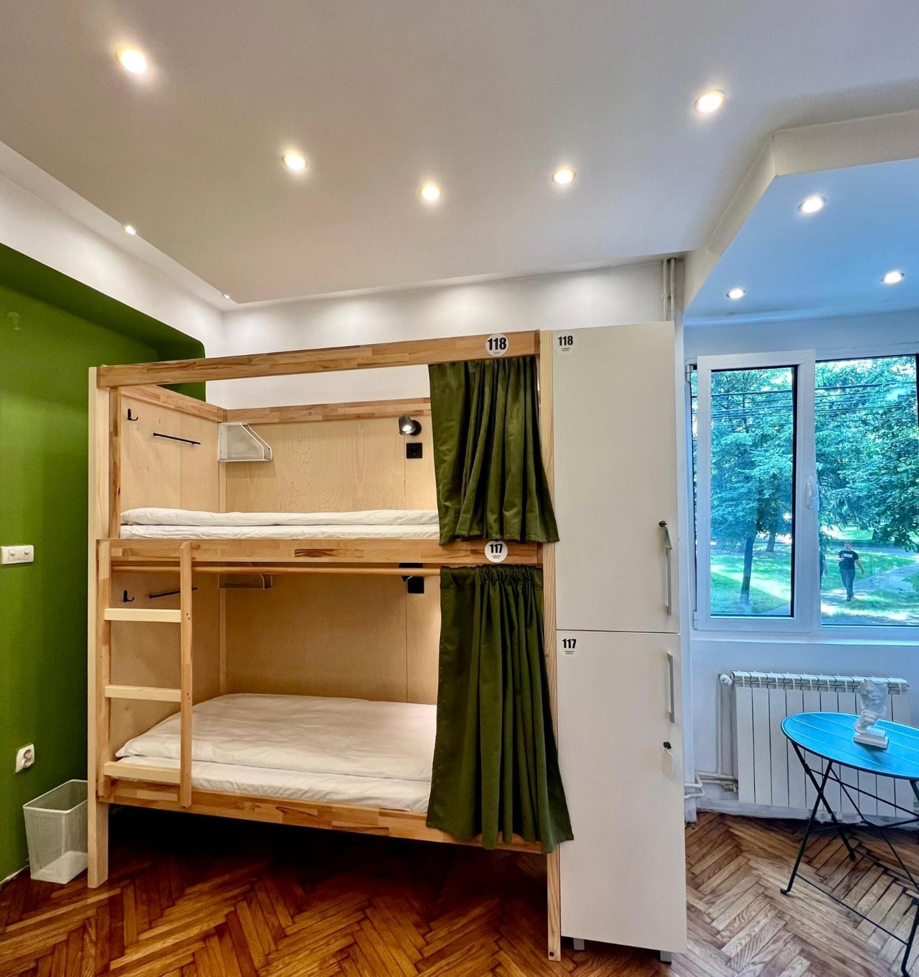Cabbage Hostel เบลเกรด ภายนอก รูปภาพ