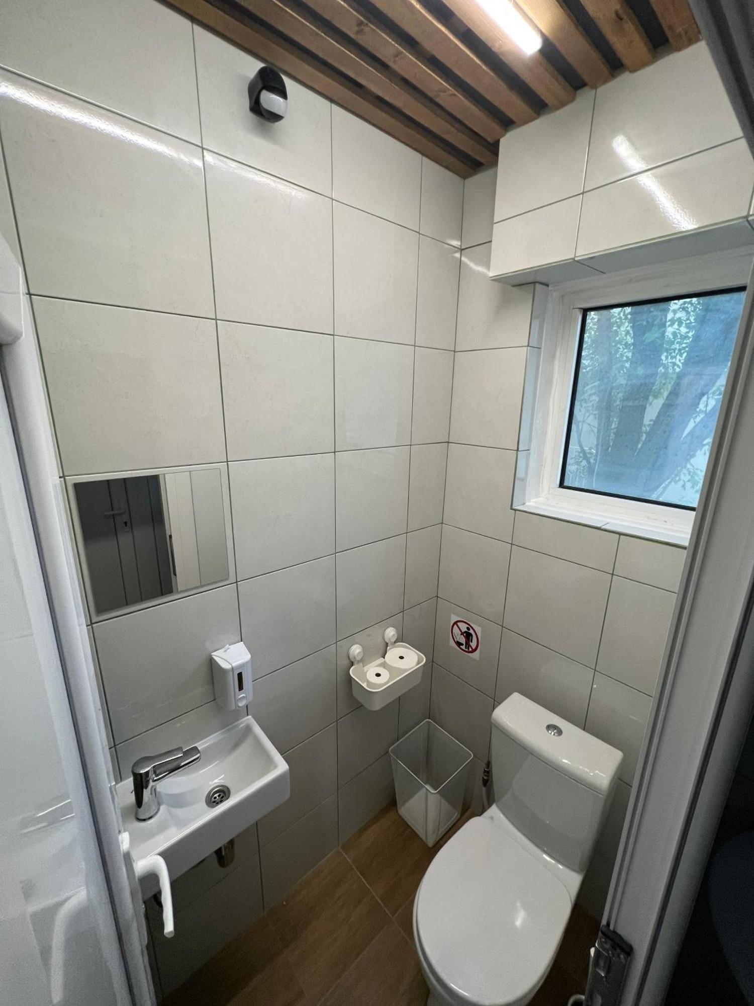Cabbage Hostel เบลเกรด ภายนอก รูปภาพ