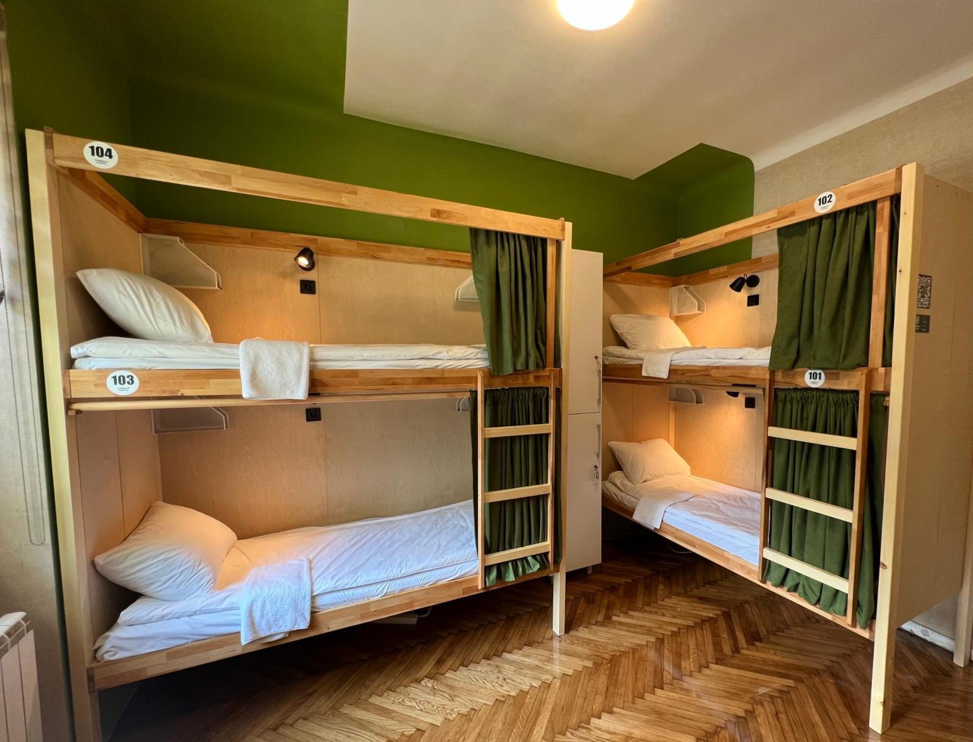 Cabbage Hostel เบลเกรด ภายนอก รูปภาพ