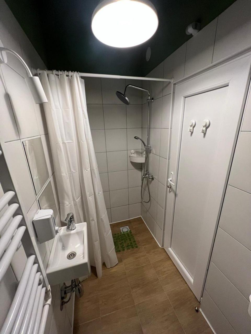 Cabbage Hostel เบลเกรด ภายนอก รูปภาพ